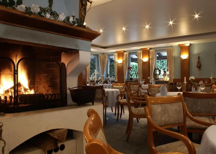 Egge Wirt 酒店 巴特德里堡